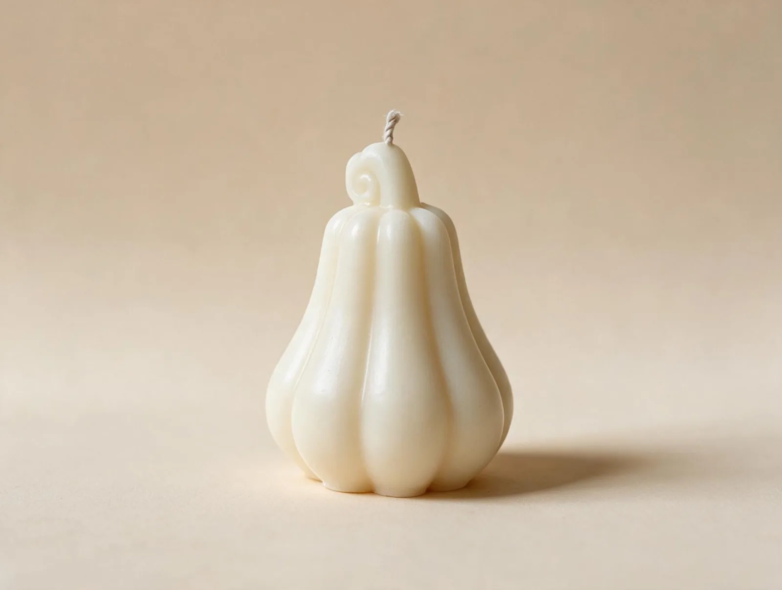 Kürbis Kerze aus Rapswachs – Herbstdeko & Geschenkidee – Bild 5