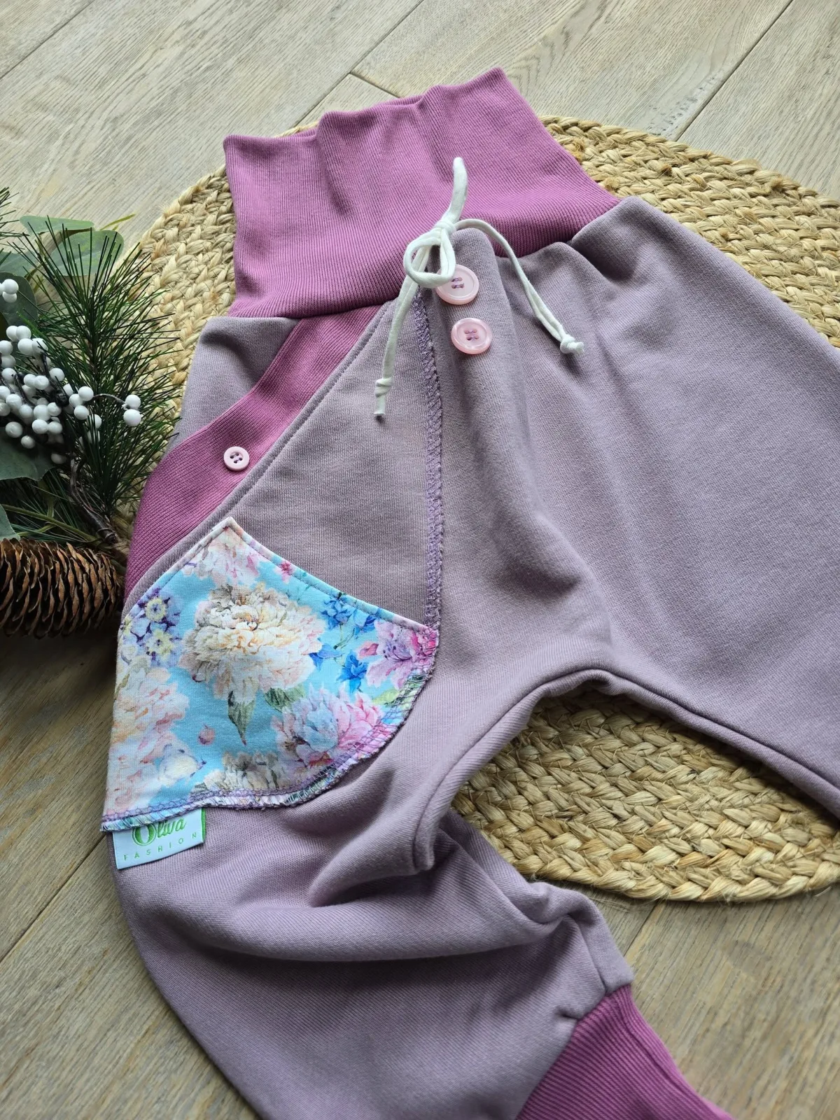 Altrosa Pumphose mit Blumen Gr.98/104 Organic dickerem Sweat Übergang – Bild 4