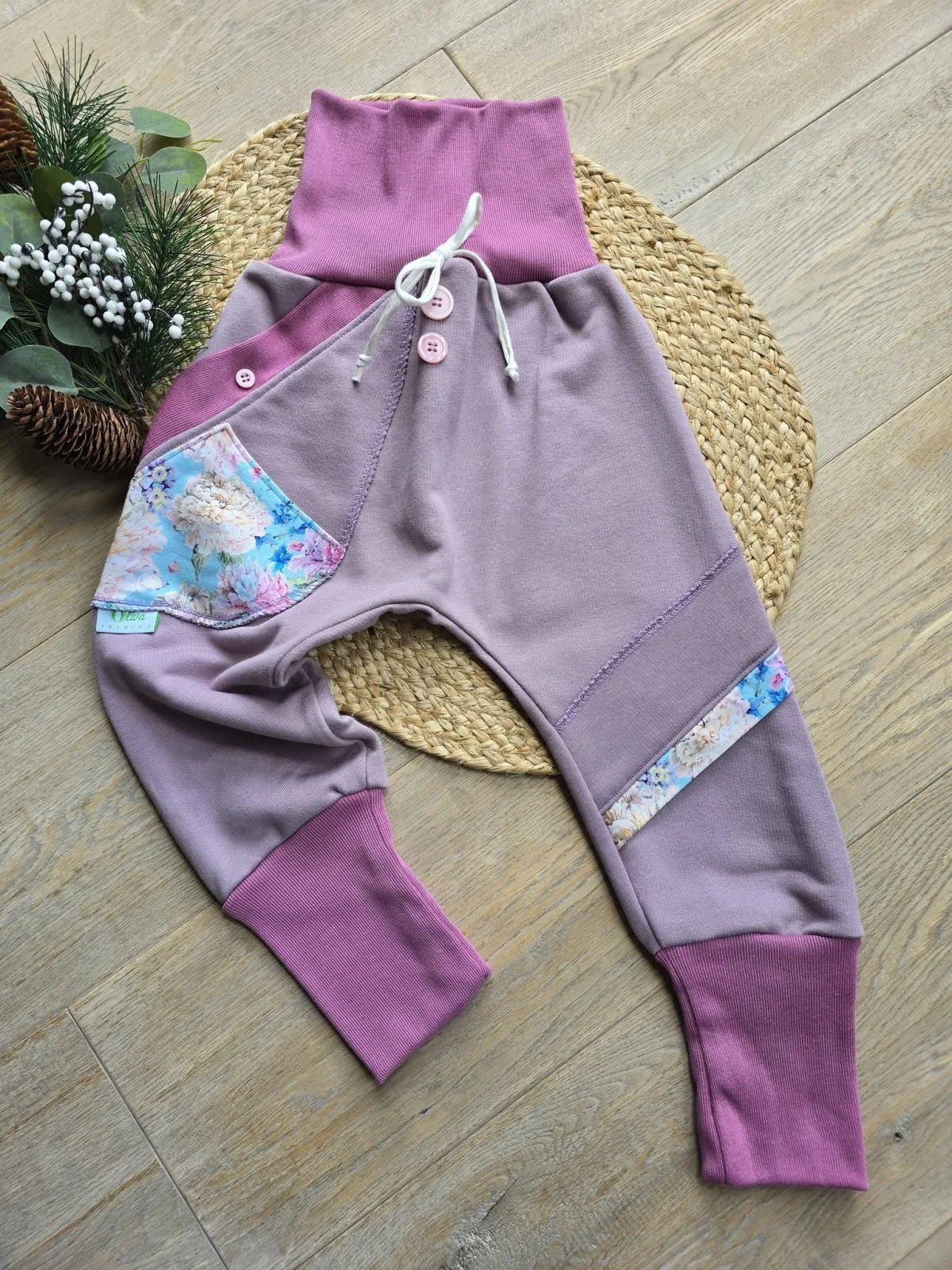 Altrosa Pumphose mit Blumen Gr.98/104 Organic dickerem Sweat Übergang – Bild 2