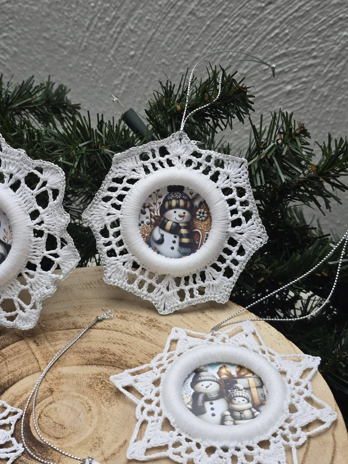 5er Set, handgehäkelte Schneeflocken, Weihnachtsbaumanhänger – Bild 3