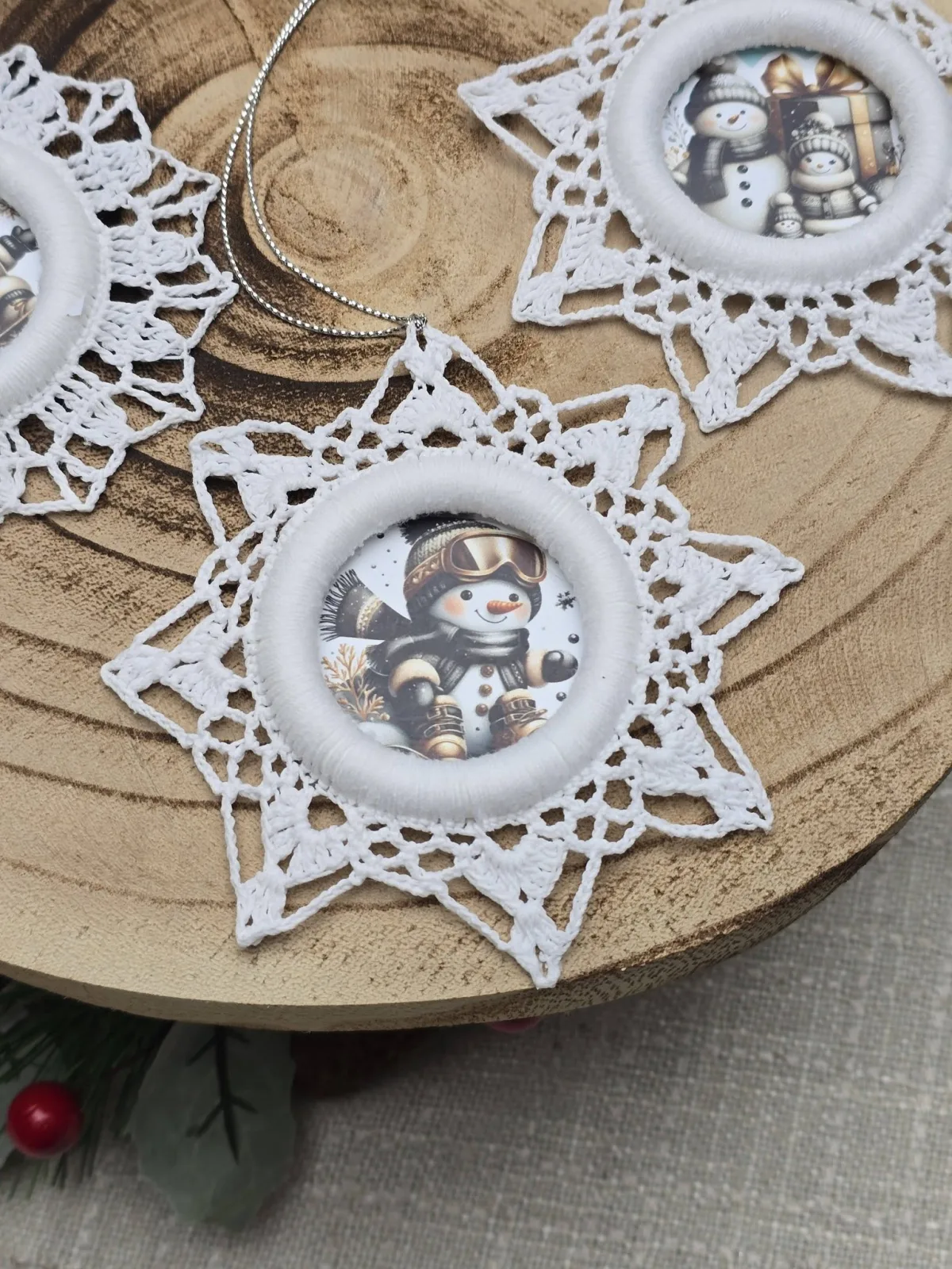 5er Set, handgehäkelte Schneeflocken, Weihnachtsbaumanhänger – Bild 5