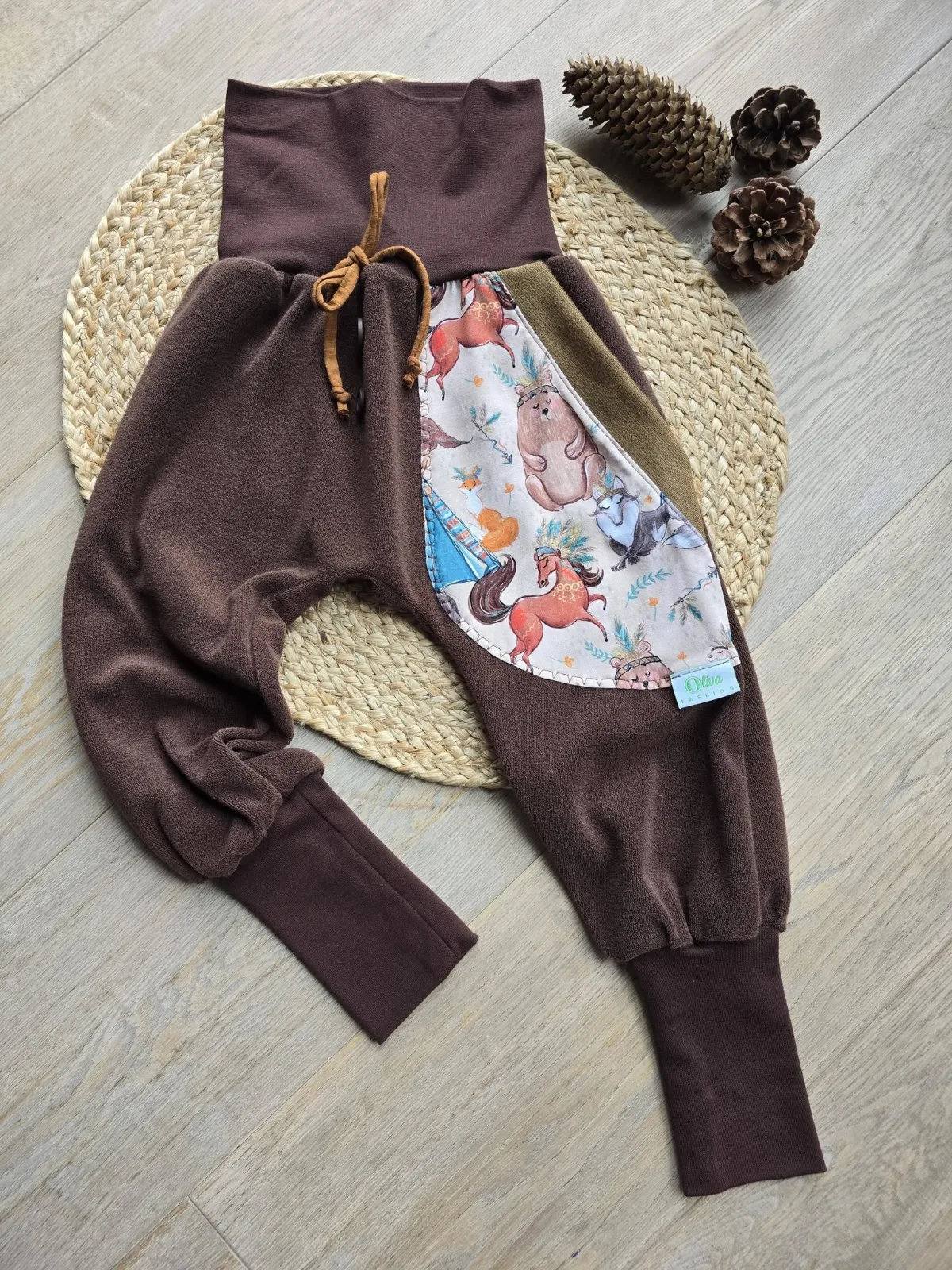 Frottee Kinderhose Gr.98/104 – Weiche Pumphose Braun mit Waldtiere – Bild 2