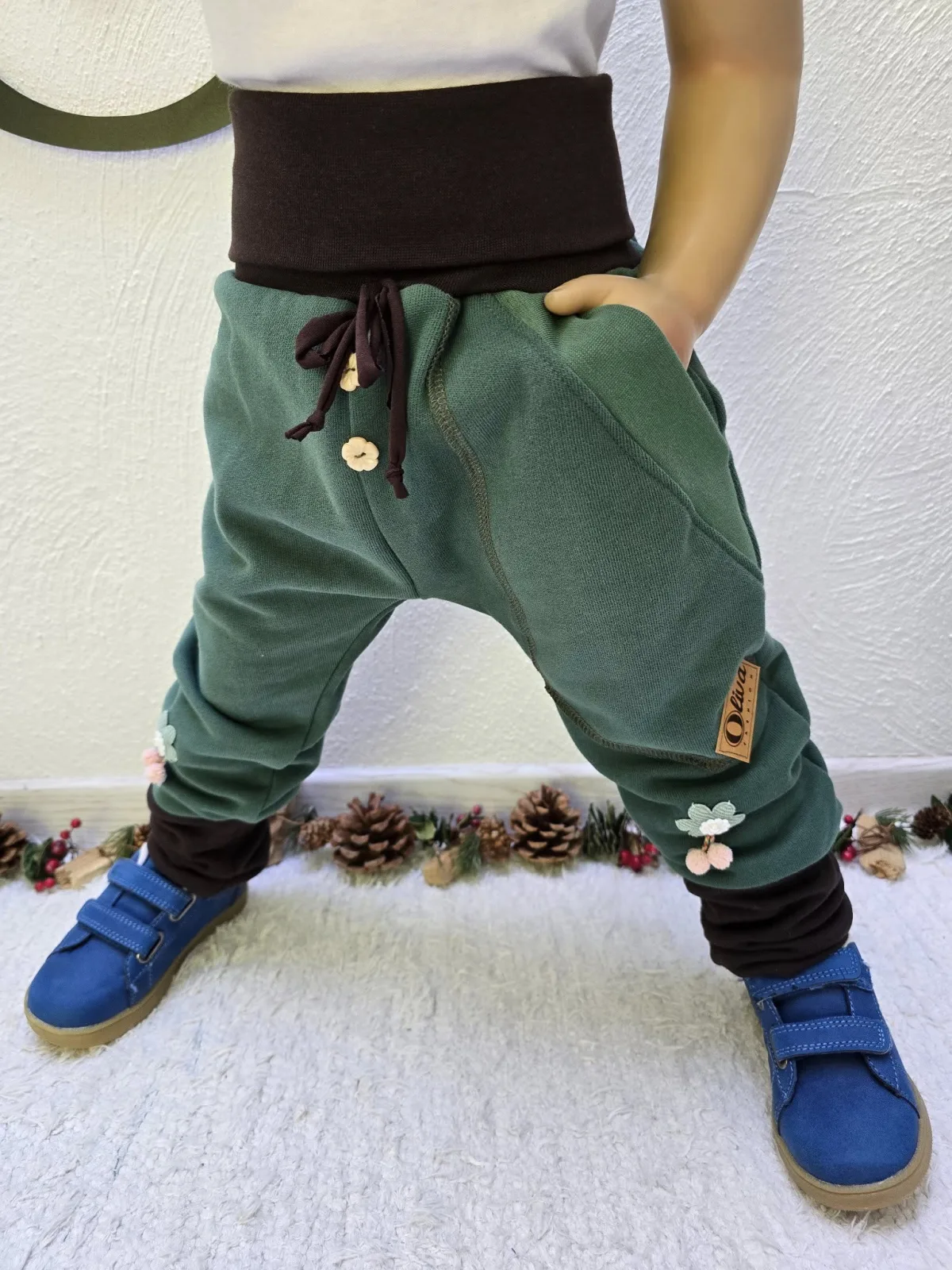 Warme Kinder Pumphose angerautem Wintersweat Gr. 98/104 Blumen – Bild 2