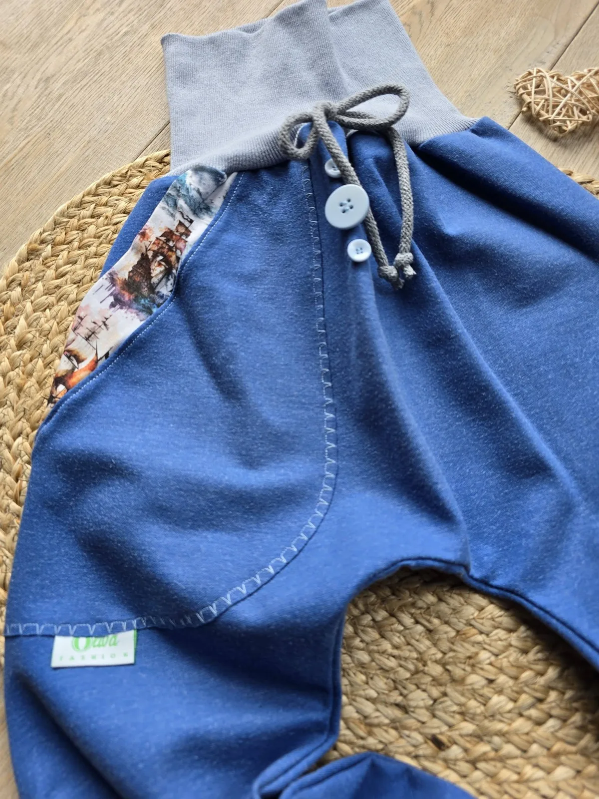 Organic Sweat Pumphose Unisex 110/116 Blau Piratenboot – Bild 3