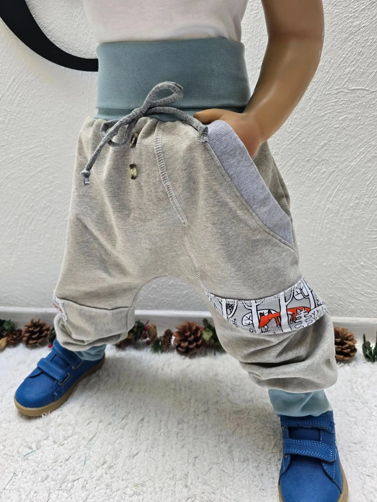 Pumphose, angerautem Wintersweat Gr.98/104 Warm, mit Fuchs – Bild 2