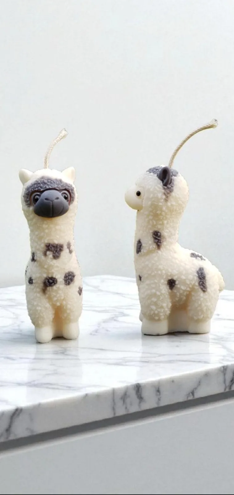 Alpaka Kerze aus Rapswachs – niedliche Tierkerze & Geschenkidee