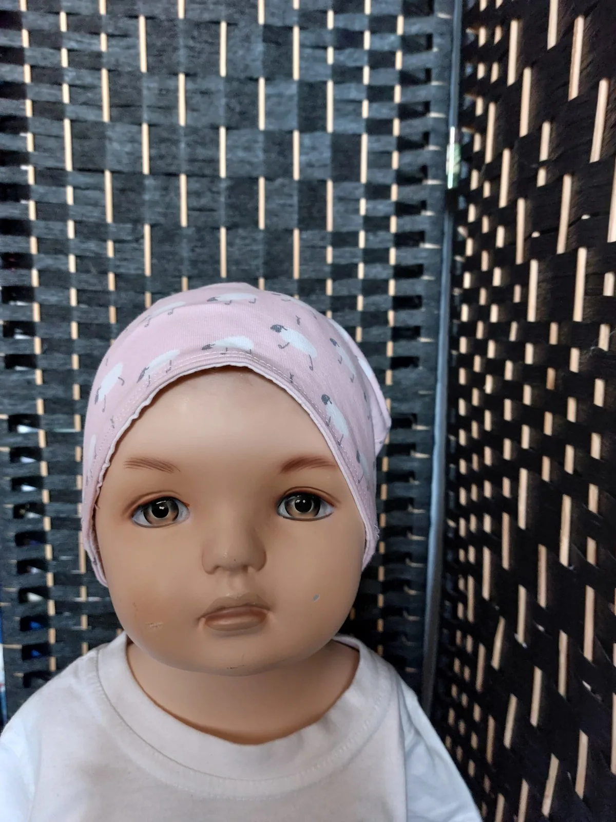 Beanie aus Baumwolljersey,Babygeschenk, Schäfchenmotive, – Bild 2