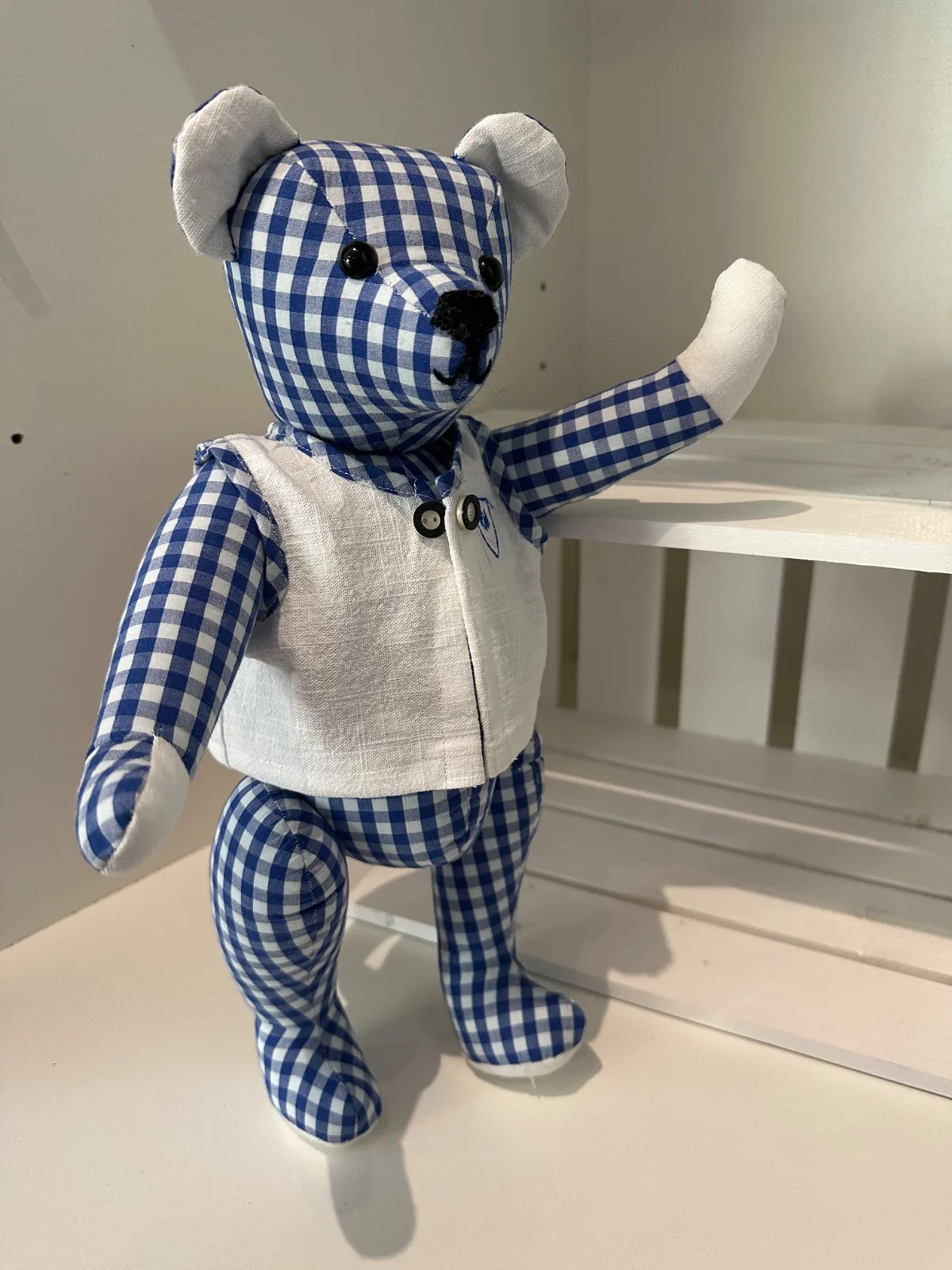 Erinnerungsteddy aus dem Kleidungsstück eines lieben Menschen gefertigt, handgenähter Teddybär aus Stoff, verschiedene Größen 35cm-60cm – Bild 7