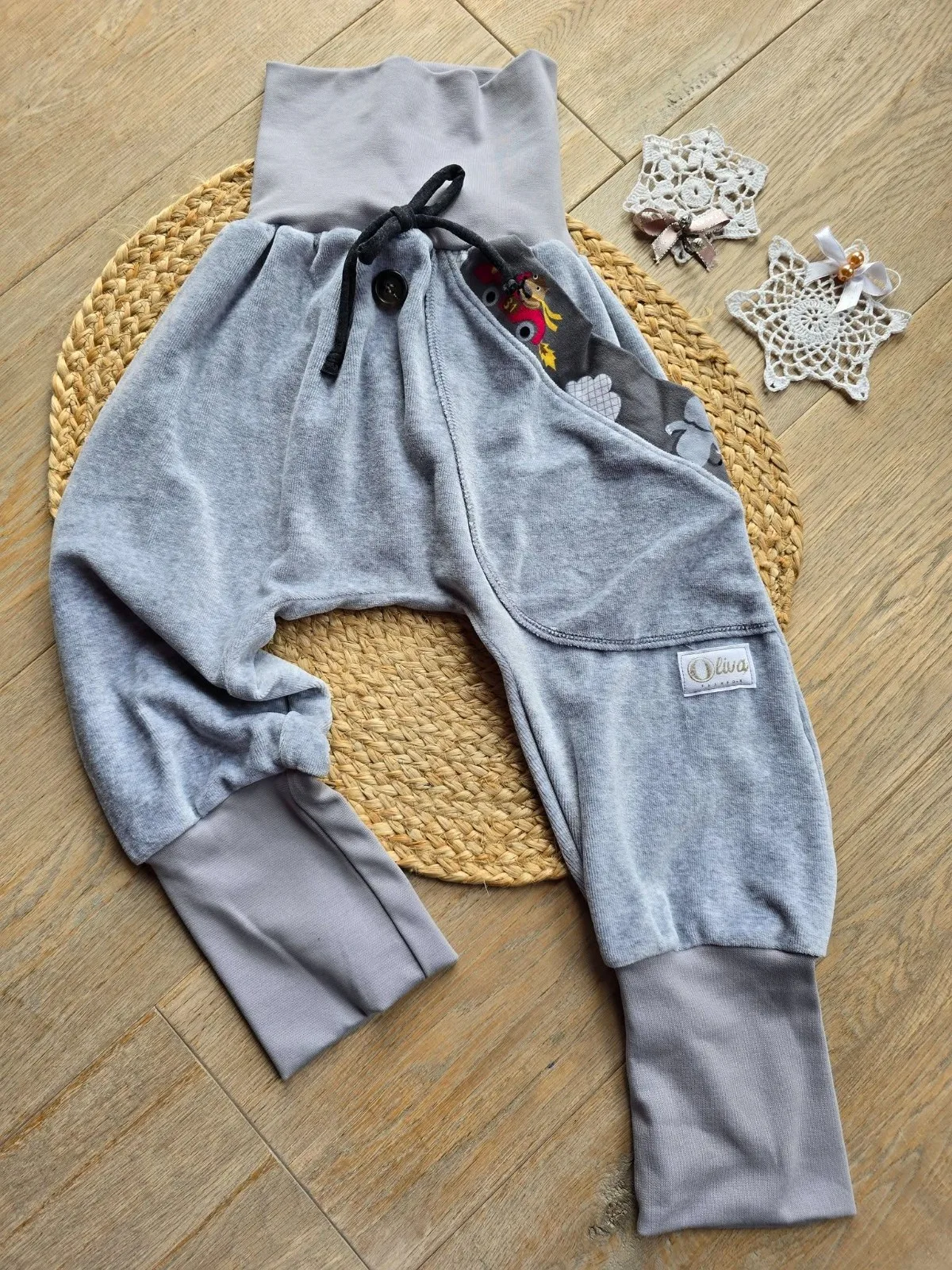 Kuschelige Pumphose Kinder Plüsch warm Grau Gr.104/110 weiche Winterhose Tiere-Motiv