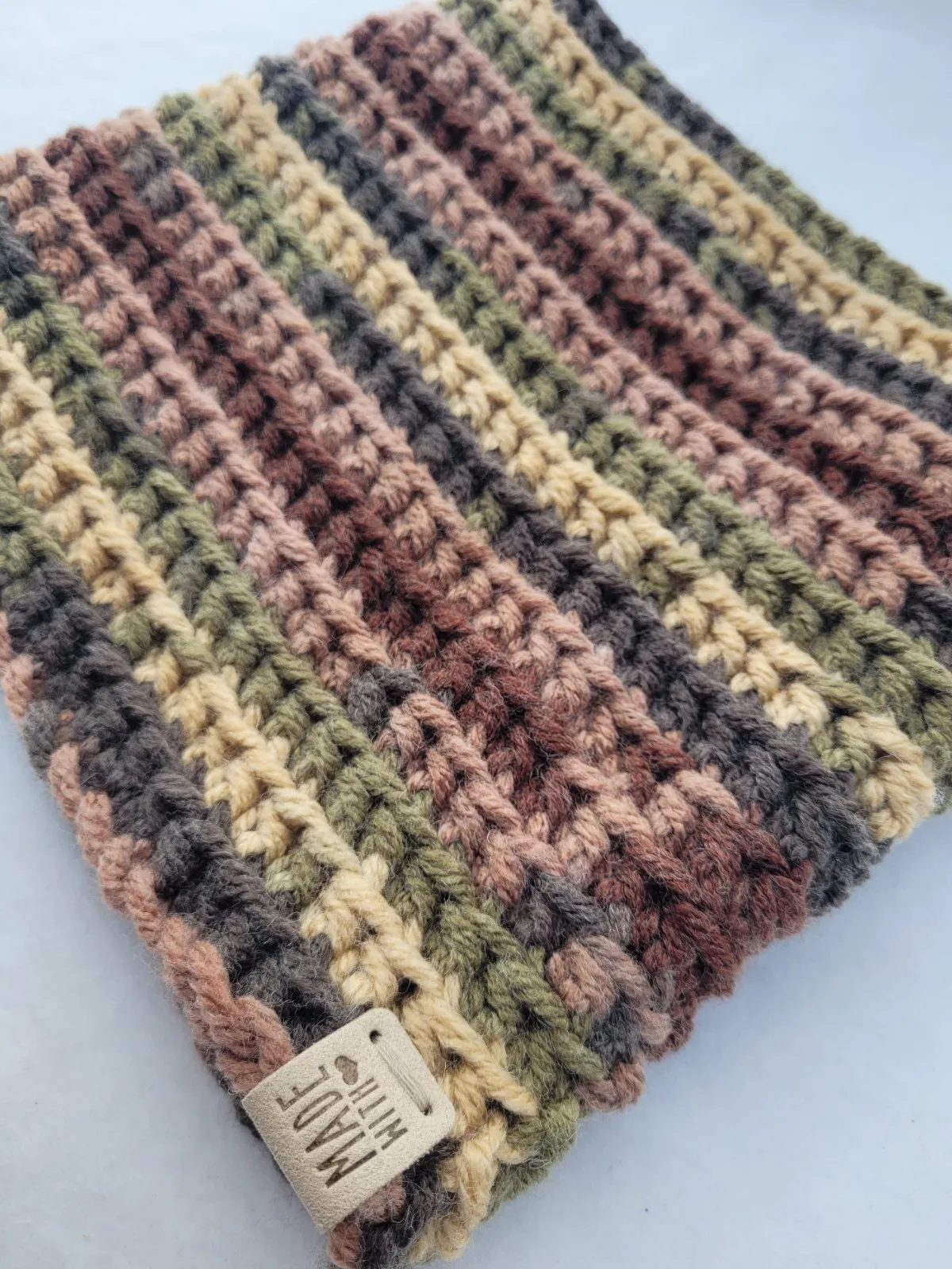 2-teiliges gehäkeltes Winter Set in Tarnfarben für Damen: Stirnband KU 53–57 cm, Halswärmer dicke Mischwolle (25% Wolle) – Bild 4