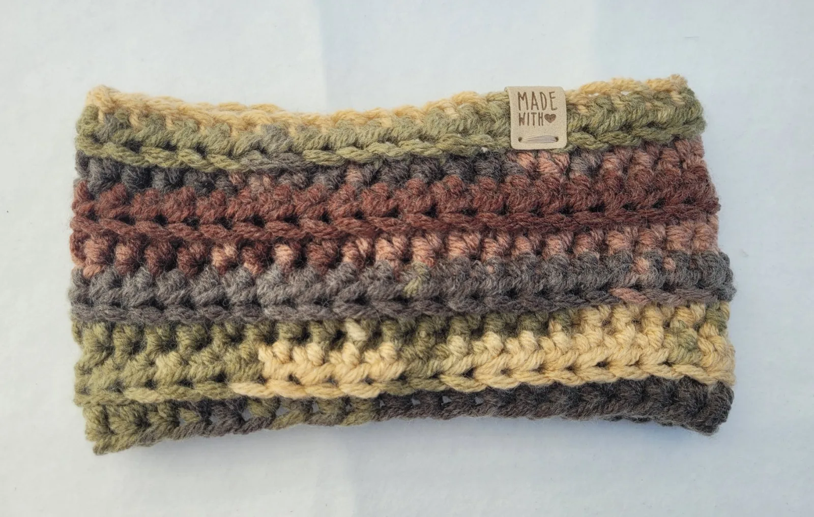 2-teiliges gehäkeltes Winter Set in Tarnfarben für Damen: Stirnband KU 53–57 cm, Halswärmer dicke Mischwolle (25% Wolle) – Bild 10