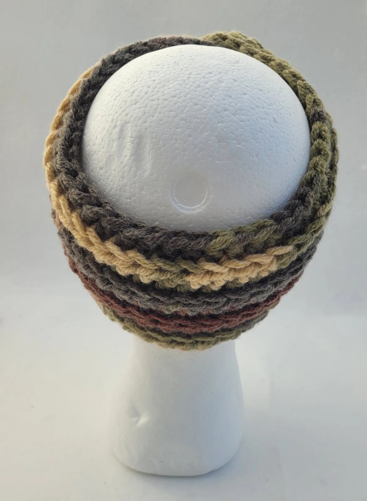 Handgehäkeltes Stirnband für Damen in Tarnfarben Winter Haarband Kopfbedeckung dicke Mischwolle (25% Wolle) KU 53–57 cm – Bild 6