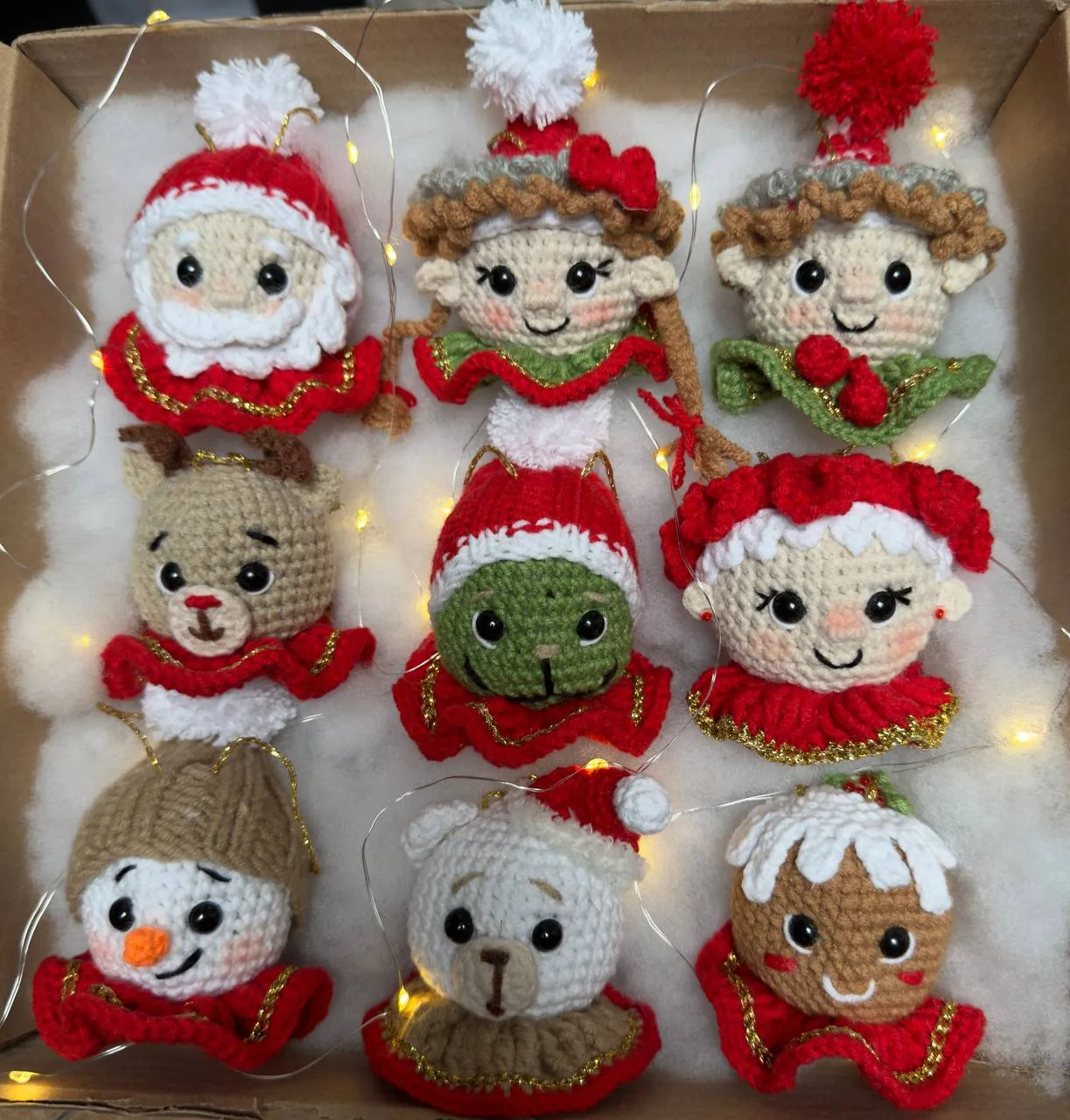Handgehäkeltes Weihnachtsdeko-Set – 9 Figuren