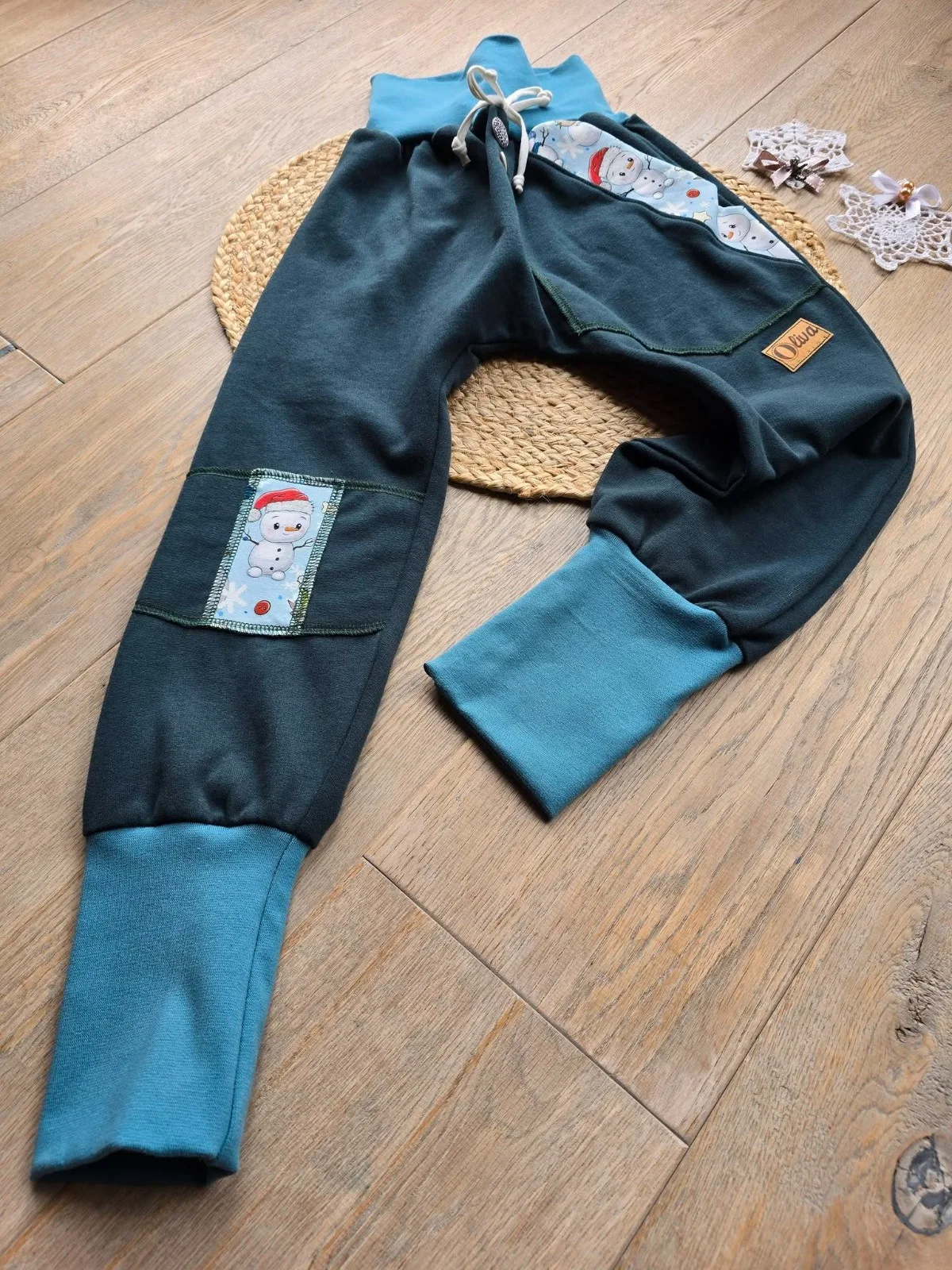 Kuschelige Kinder Pumphose, angerautem Wintersweat Gr.122/128 warm Schneemann – Bild 4