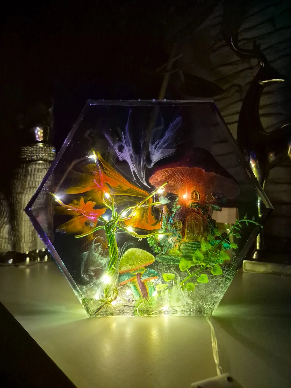 Enchanted Mushroom Village – Fantasy Epoxy Resin Lamp – Bild 6